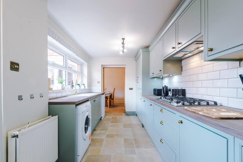 Kingsley Kottage Vila Hough Green Exterior foto